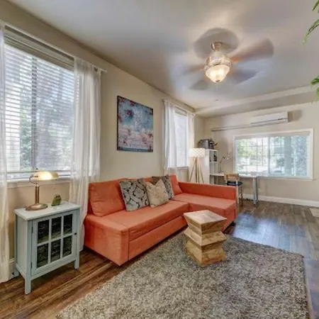Marvelous Midtown Stay With A Modern Twist Sacramento Exterior photo