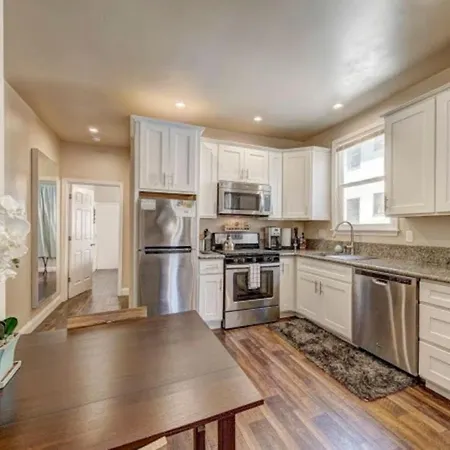 Marvelous Midtown Stay With A Modern Twist Sacramento Exterior photo