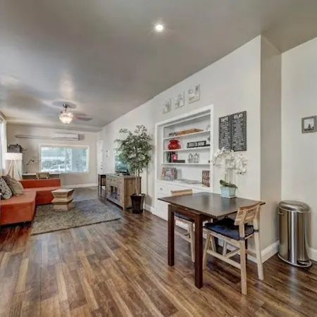 Marvelous Midtown Stay With A Modern Twist Sacramento Exterior photo